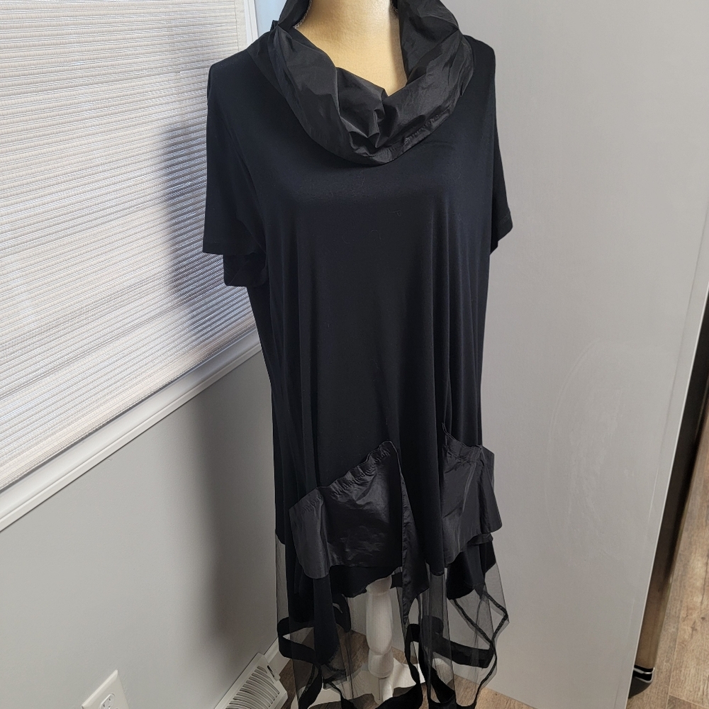 Art To Wear Dress Croatia European Black Short Sleeve Cowl Neck Mesh Hem L/XL